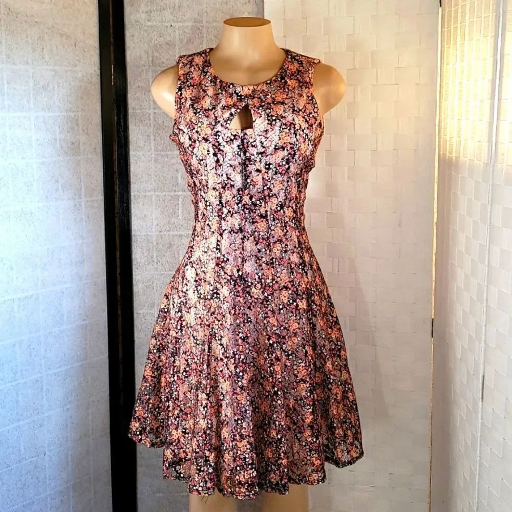 ESTABLISHED SLEEVELESS FIT&FLARE LACE FLORAL DESIGN WOMEN'S DRESS